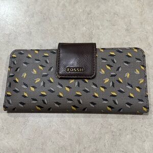 Fossil Gray Wallet with Yellow and Black Leaf Design